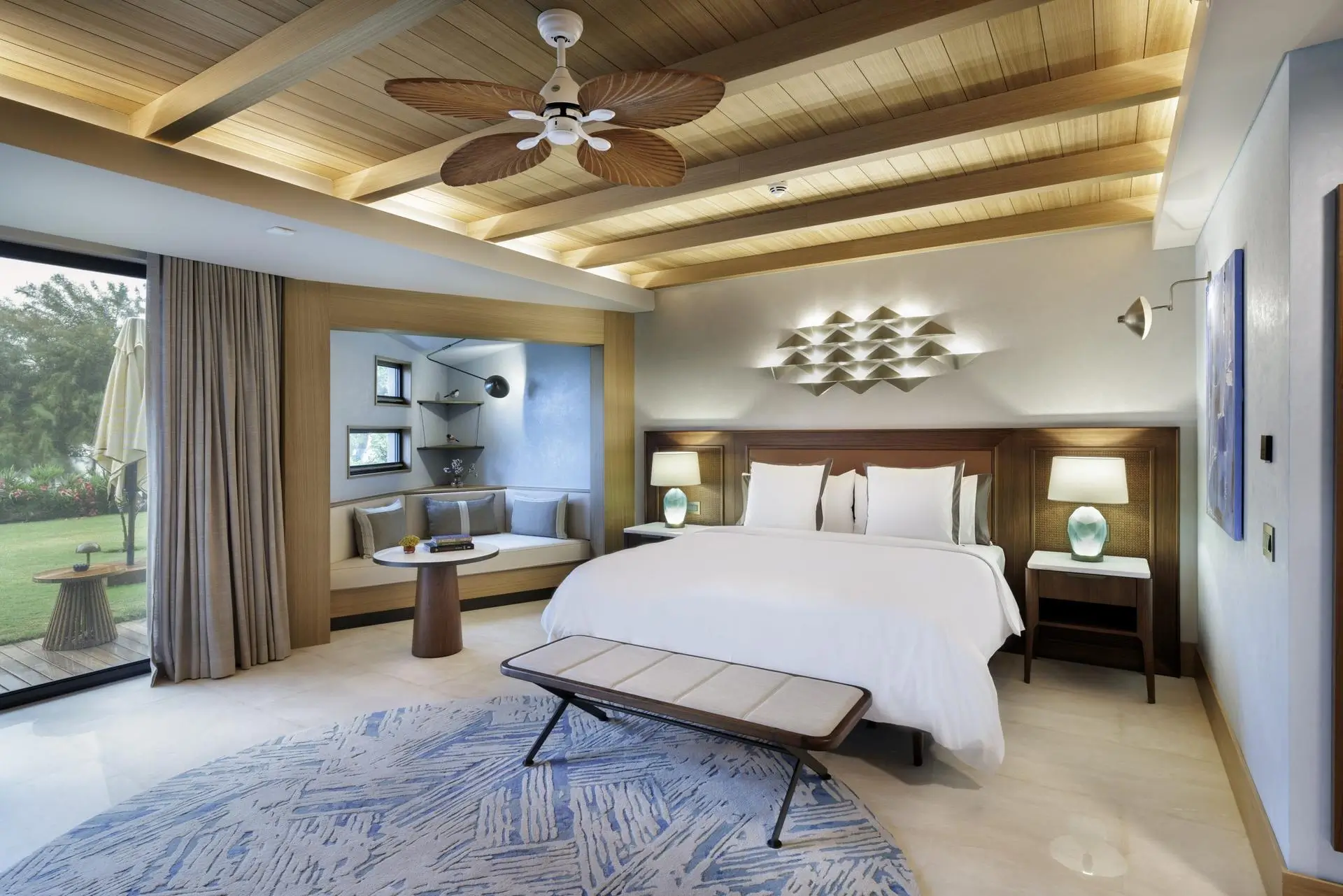 Palaia Deluxe Lush Oda – Bahçeli